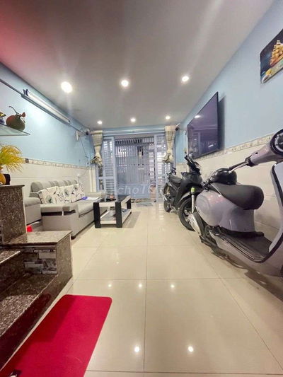 🏠Bán Nhà, đường Lạc Long Quân P 10 Tân Bình 36M2, 3 PN, Giá: 3,9Tỷ