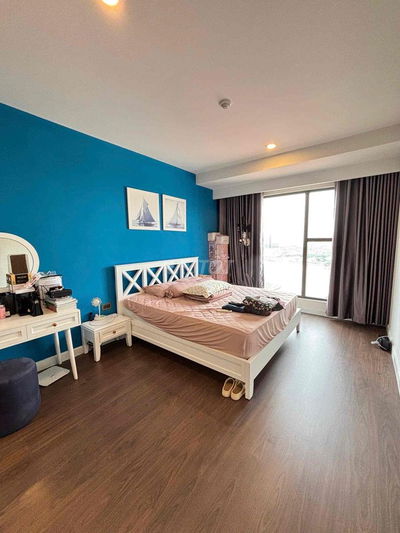 Căn hộ 2PN view sống đầy đủ nội thát Saigon Royal