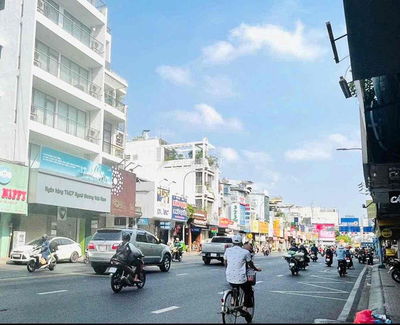 CHO THUÊ NHÀ MẶT TIỀN KHU VIP SẦM UẤT MỞ VP CTY HAY KD BUÔN BÁN GIÁ RE