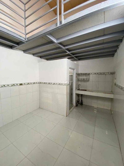 Phòng trọ Chợ Linh Trung gần SPKT ĐH Ngân hàng