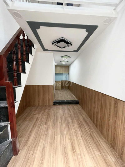 (CHÍNH CHỦ)Nhà 1 lửng.Giá:999 triệu(bớt)Nguyễn Văn Quá.Sổ cầm tay.