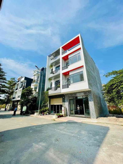 Nhà 3 Tầng Lầu Xây Mới Cần Bán Nhanh Thương Lượng Mạnh