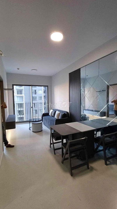 Bán căn 2pn,2wc block D tầng trung full nội thất!