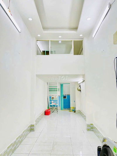 ♥️♥️ cho thuê nhà nguyên căn mặt tiền đường an bình p6 q5
_ dt: 2,5