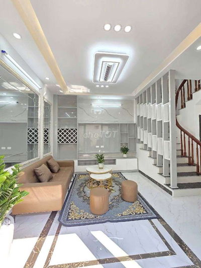 35m2, 5 TẦNG SIÊU PHẨM DÂN XÂY, KHUNG CỘT CHẮC CHẮN – 1 NHÀ RA PHỐ