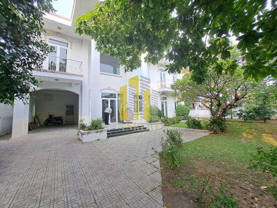 BIỆT THỰ SÂN VƯỜN 600M2 GIÁ CHỈ 75 TRIỆU GẦN CẦU SÀI GÒN - CAO CẤP