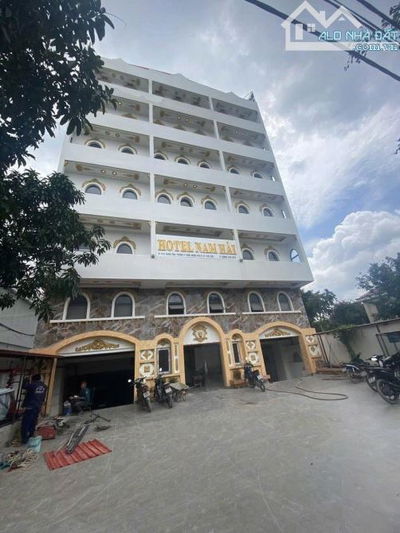 Bán KS Góc 2 MT Bưng Ông Thoàn Q9, DT 14,6x68m, Hầm 7 Tầng, 60 Phòng, 400tr/th Giá 68 tỷ