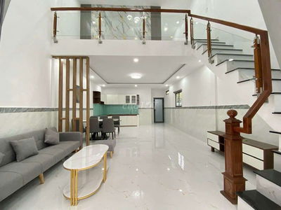 5,29 Tỷ - Nhà mới -  3 phòng ngủ, 2 mặt tiền, đường 18, Linh Trung