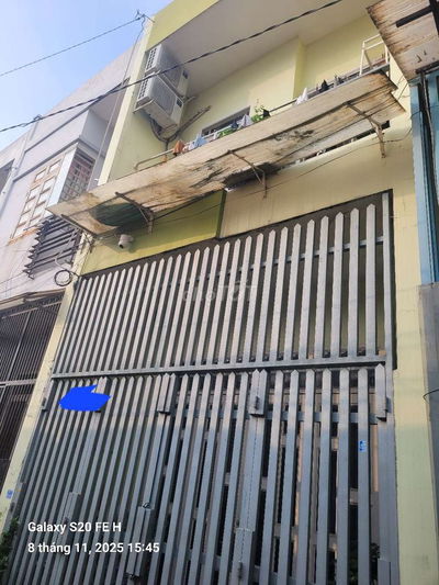 💫Cần Bán nhà 1trệt 1lầu 2pn 2wc 1bếp DT 4X11 Sổ hoàn công