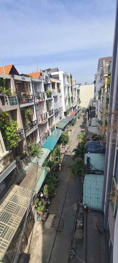 Bán gấp nhà đang kd phòng trọ ( 52 phòng) dt 12x24m