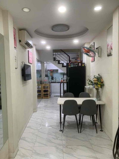 🏠🆘🏠 3 phòng ngủ, 3 wc, đủ nội thất, Đường Cách Mạng T8 vs Bùi Thị Xuân