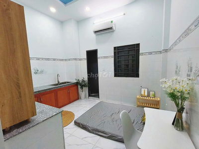 PHÒNG TRỌ GIÁ RẺ FULL NỘI THẤT ĐƯỜNG LÂM VĂN BỀN