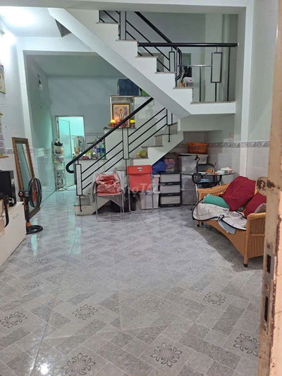 6 tr. 4x12 1 lầu 2 pn.