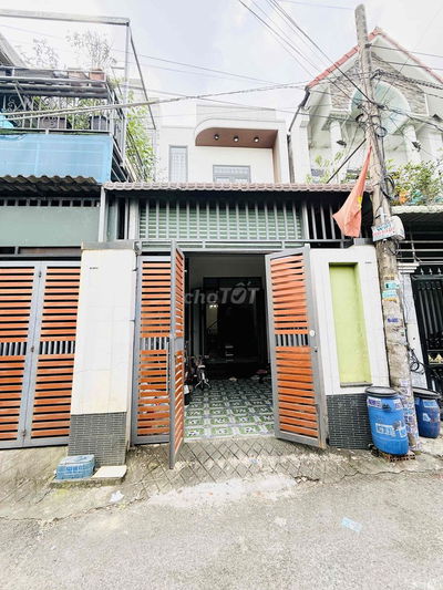 Chính Chủ Bán Nhà 1 Trệt 1 Lầu Hoàn Công Hẻm 4m Thông Gần Chợ BV Dĩ An