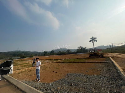 Bán đất  Phú Cát, vị trí đẹp, sát đường mở rộng, giá từ 2.4 tỉ