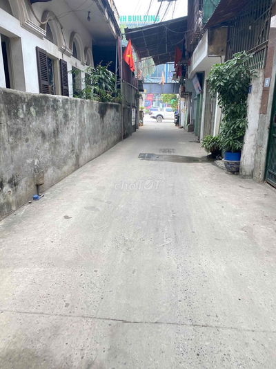 Nhà NGỌC HỒI , lô góc gần oto , tiện ích bạt ngàn