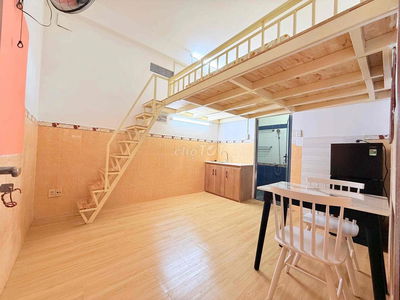 Phòng gác cao rộng thoáng mới giá rẻ Quận 10