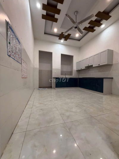 PHÒNG TÁCH BẾP – NGAY CHỢ LONG TRƯỜNG, 3,5tr