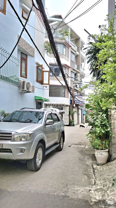 BÁN NHÀ HẺM Ô TÔ THÔNG - GÓC 2 MẶT TIỀN - GIÁP QUẬN 1