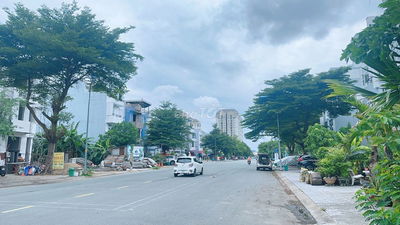 Bán đất 97m2, ngay Liên Phường | Thiện chí bán, full thổ cư ko QH LG