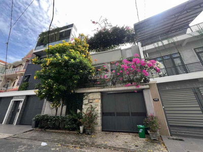 BIỆT THỰ CĂN  BÁN  GẤP GẤP NỞ HẬU, KHU VỰC CỦA BIÊN HOÀ D2D.