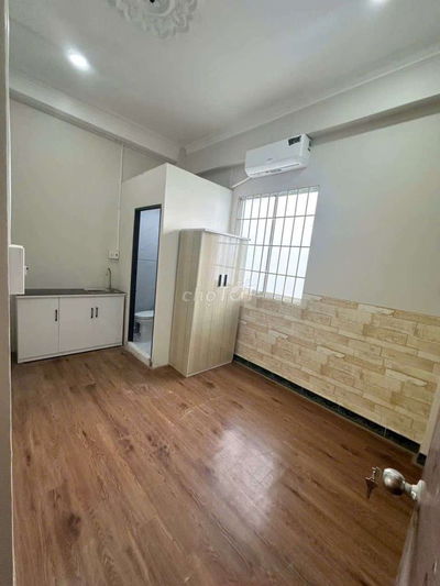 Máy Lạnh Máy Giặt Tủ Nệm Vân Tay Giờ Tự Do Q4