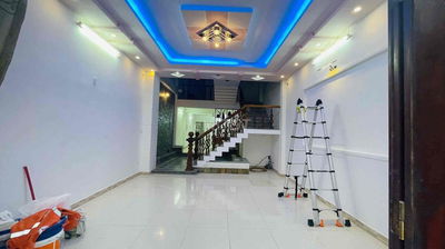 BÁN NHÀ 3 TẦNG MT 10M5 SÁT TRẦN NHÂN TÔNG GIÁ ĐẦU TƯ