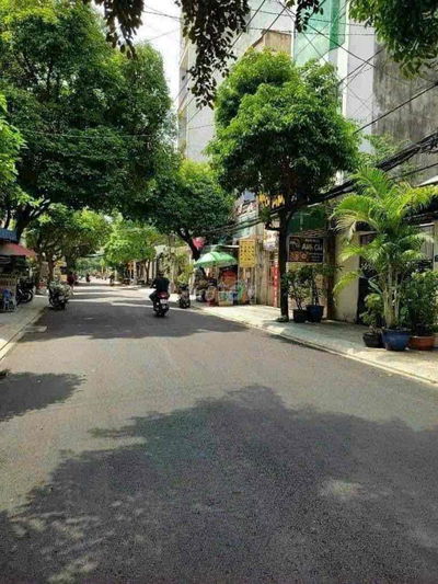 Bán nhà đường Hoàng Hoa Thám-nhà ga T3-Cộng Hoà,nhà đẹp vô ở ngay.