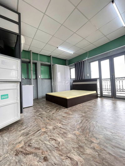 cho thuê phòng ban công, full nt, khoá vân tay, ko chung chủ.