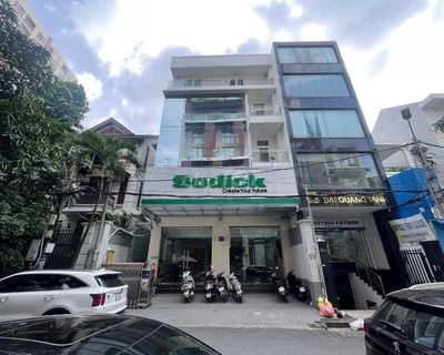 Chính chủ cho thuê nhà mặt tiền Đường Nguyễn Trãi Quận 1