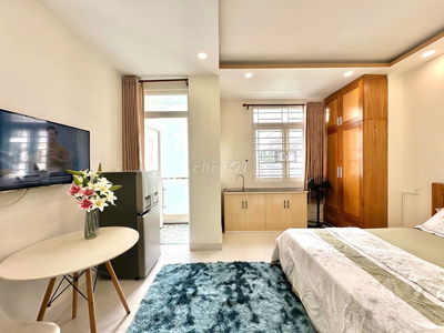 CĂN HỘ BAN CÔNG - BẢO VỆ 24/7 GẦN CẦU CÔNG LÝ