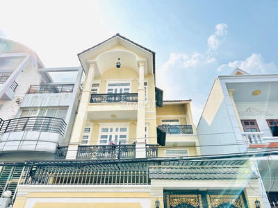 Biệt Thự Mini  Mặt Tiền Nội Bộ💎Dương Quảng Hàm P5💎8x15m 3 Lầu 5PN 5wc