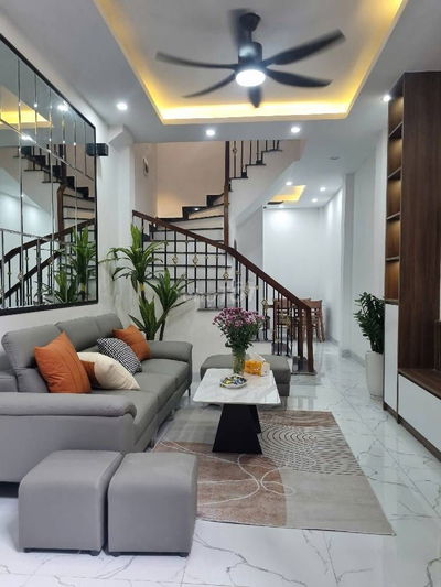 Nhà xịn 33 m2 4 tầng, nội thất cao cấp, gần Khu đô thị Đại Kim
