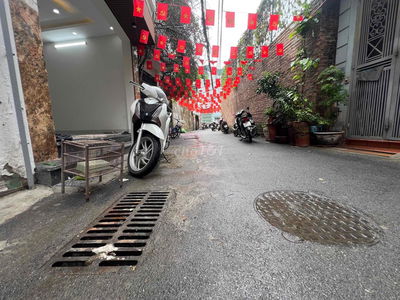 nguyễn chính ô tô tránh,7 chỗ vào nhà,42m 5 tầng thang máy