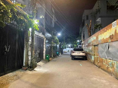 BÁN NHÀ 3 TẦNG HẺM XE HƠI KHU PHÂN LÔ ĐỒNG BỘ- PHÚ HỮU-QUẬN 9