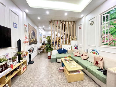 Bán nhà phố Minh Khai, Hai Bà Trưng 50m, 4 tầng. Giá: 9.5 tỷ