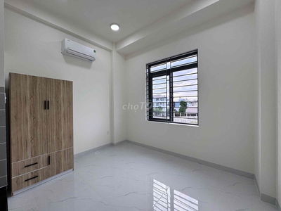 PHÒNG STUDIO CỬA SỔ TRỜII - MỚI XÂY - FULL NỘI THẤT - VƯỜN LÀI Q12