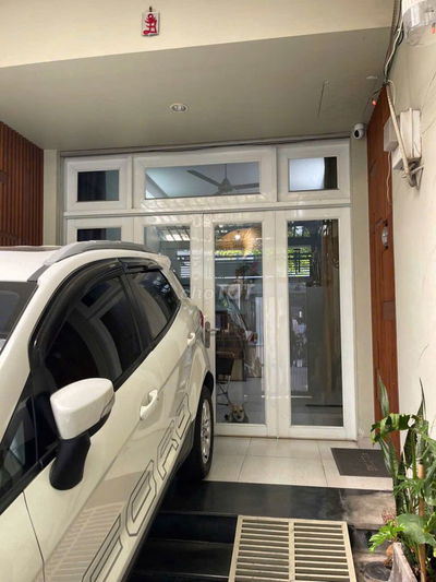 Nhà MTNB Đường 3/2, Q.10 - 5 tầng kiên cố - vị trí vàng của TP.HCM