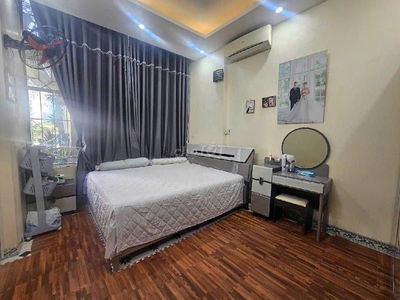 Mặt ngõ nông  oto đỗ Kim giang 35mx4T ở đỉnh-thuê tốt Giá11.5 tỷ