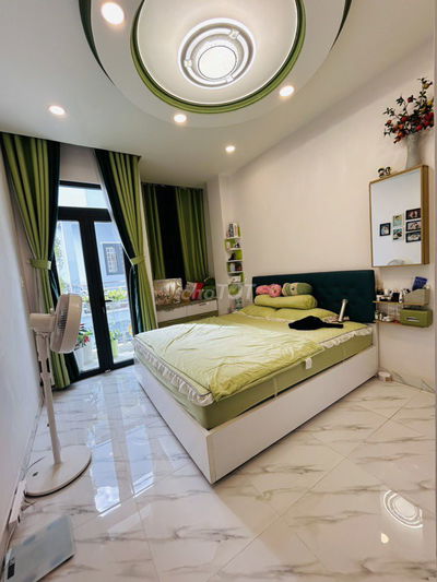 bán nhà 4 tầng 5 PN Huỳnh Tấn Phát quận 7, tặng full nội thất, SHR