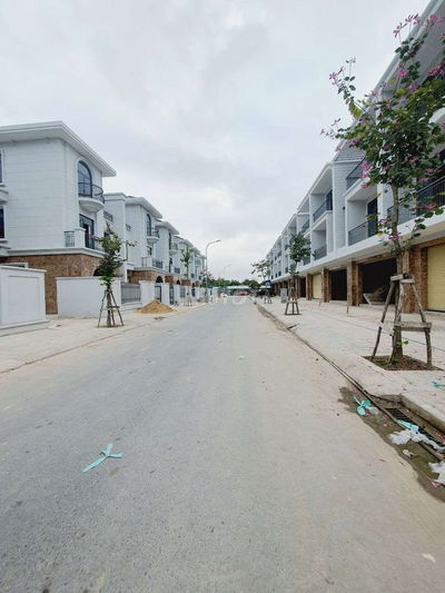 Bán nhà thô 1T2L dường F5 khu TDC Bửu Long 3 giá 5,3 tỷ