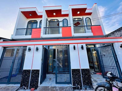 🌈Dãy Nhà Phố 9 Căn Mới Xây 100% Ngay Ngã 3 Tân Kim Sổ Hồng Cầm Tay