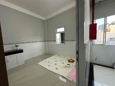 Studio Nguyễn Văn Lượng Máy lạnh+ tủ mới 3tr3-3tr5-3tr6