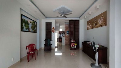 CHO THUÊ MẶT BẰNG TRỆT ĐƯỜNG NHÁNH 8M KDC HỒNG LONG