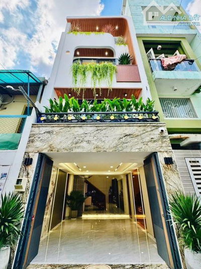 Nhà hẻm oto 5m đường Huỳnh Văn Bánh Phú Nhuận, 62,3m2, Sổ riêng, giá 4 tỷ 2, HĐ thuê 20tr