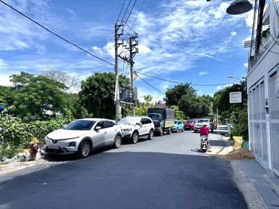 NHÀ ĐẸP 3TẦNG,SÁT HXT THÔNG,32M²,QUANG TRUNG,KẾ CV LÀNG HOA HƠN 4TỶ