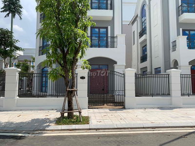 CHÍNH CHỦ BÁN BIỆT THỰ ĐƠN LẬP V3-96 –THE MANHATTAN GLORY, VINHOMES G