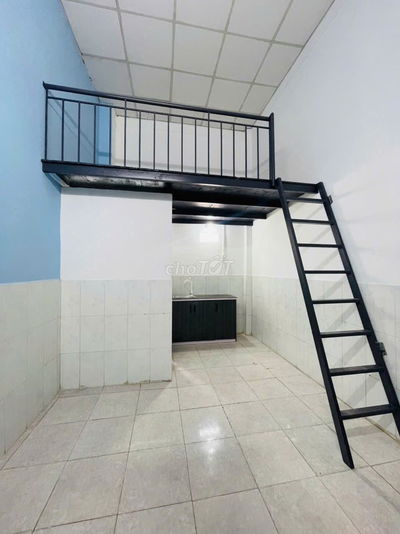 Phòng trọ ngay làng Đại Học, KTX khu A, đối diện Bến xe miền đông mới