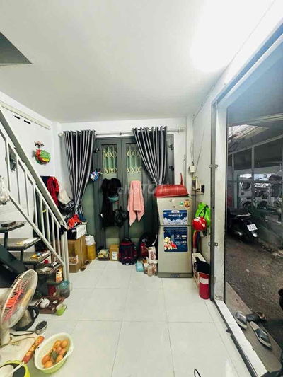 Hot, Bán gấp nhà riêng Huỳnh Văn Chính, Tân Phú, 32m2, 2 tầng, hxh, 2t