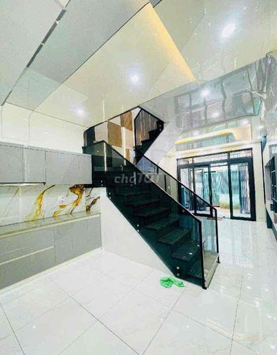 NHÀ MỚI Ở NGAY – FULL NỘI THẤT – NGAY METRO QUẬN 12 – NHỈNH 5 TỶ